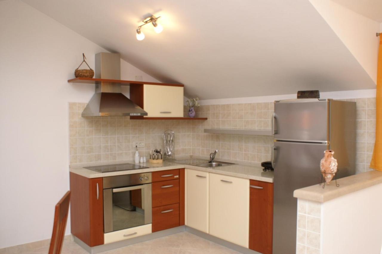 Apartments By The Sea Supetar, Brac - 4274 Екстериор снимка