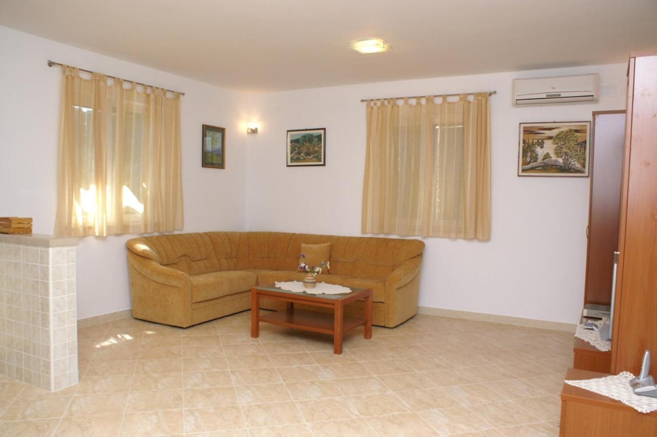 Apartments By The Sea Supetar, Brac - 4274 Екстериор снимка