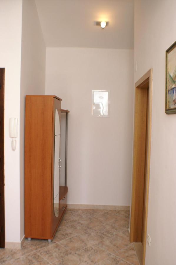 Apartments By The Sea Supetar, Brac - 4274 Екстериор снимка