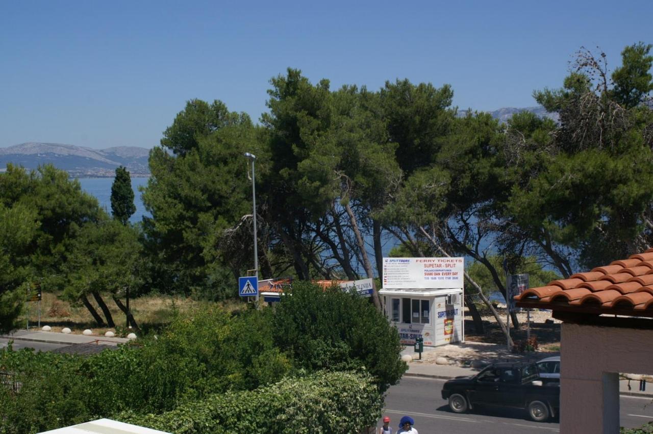 Apartments By The Sea Supetar, Brac - 4274 Екстериор снимка